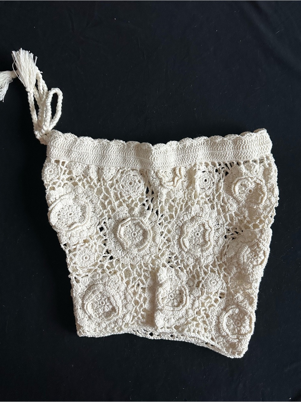 Revolve Tularosa Zephyr Crochet Drawstring Shorts White ivory Large - Picture 9 of 14
